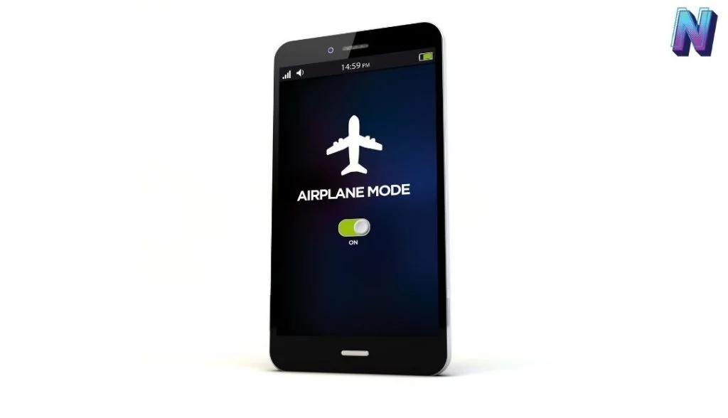 Turn airplane mode on and off
